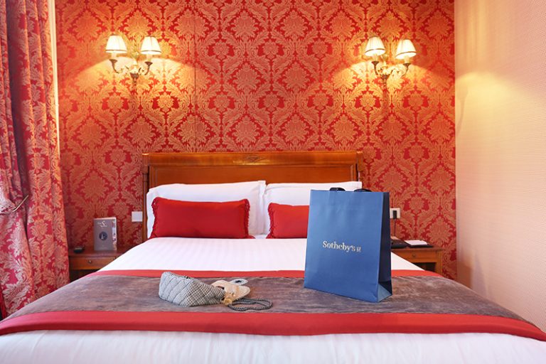 Hotel with bath in Paris Hotel de Seine and rooms with bathtub