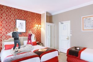 hôtel paris en famille - chambre deluxe pour 3 personnes à l'hôtel de seine à paris 6