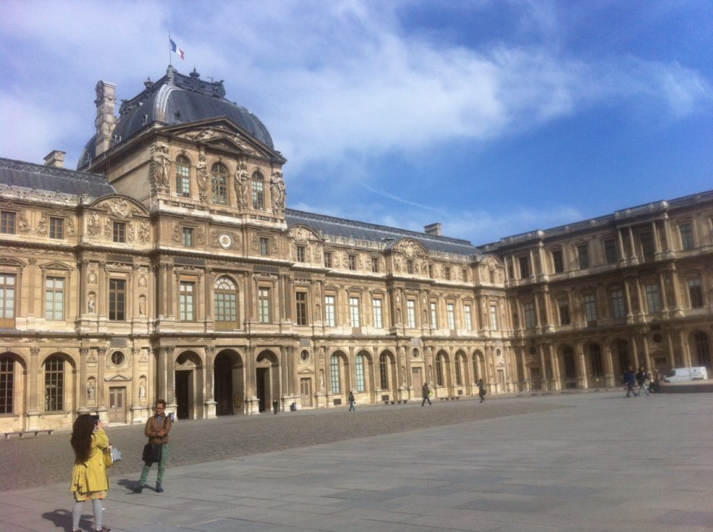 Un hôtel pour une semaine à Paris 6